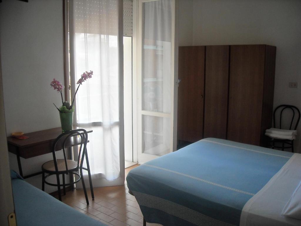Hotel Mirella ريميني الغرفة الصورة