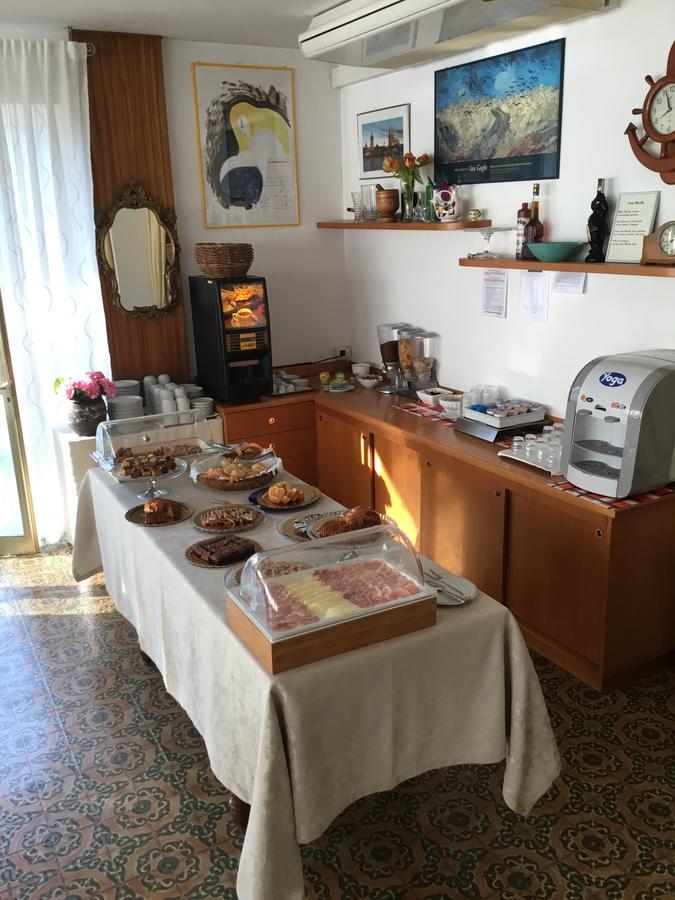 Hotel Mirella ريميني المظهر الخارجي الصورة