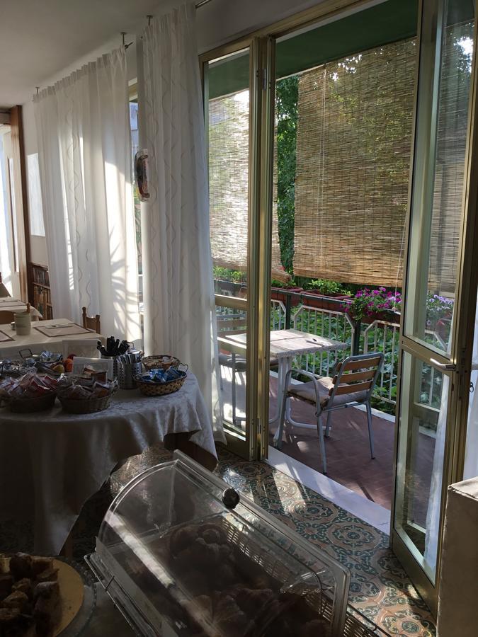 Hotel Mirella ريميني المظهر الخارجي الصورة